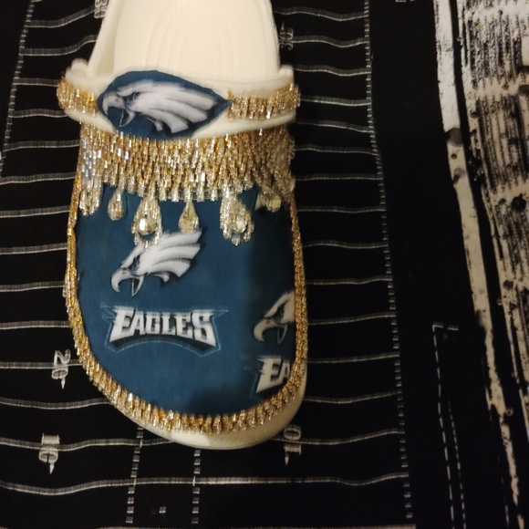 Custom Eagle Crocs - Picture 6 of 6